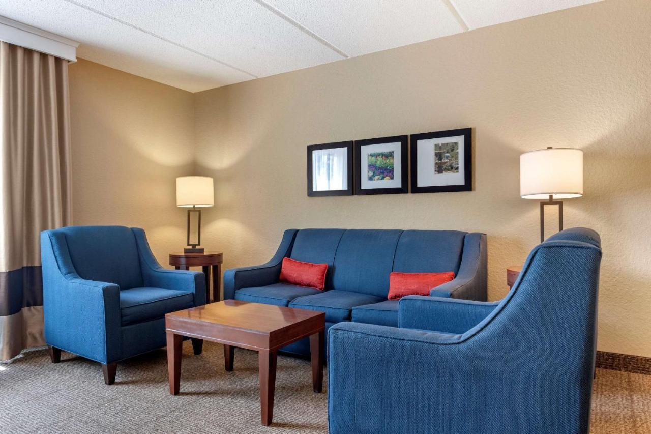 Comfort Inn & Suites Orlando North Sanford Bagian luar foto
