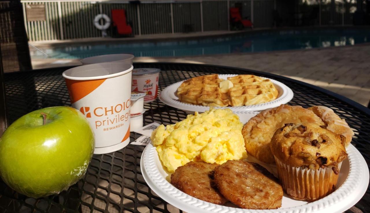Comfort Inn & Suites Orlando North Sanford Bagian luar foto