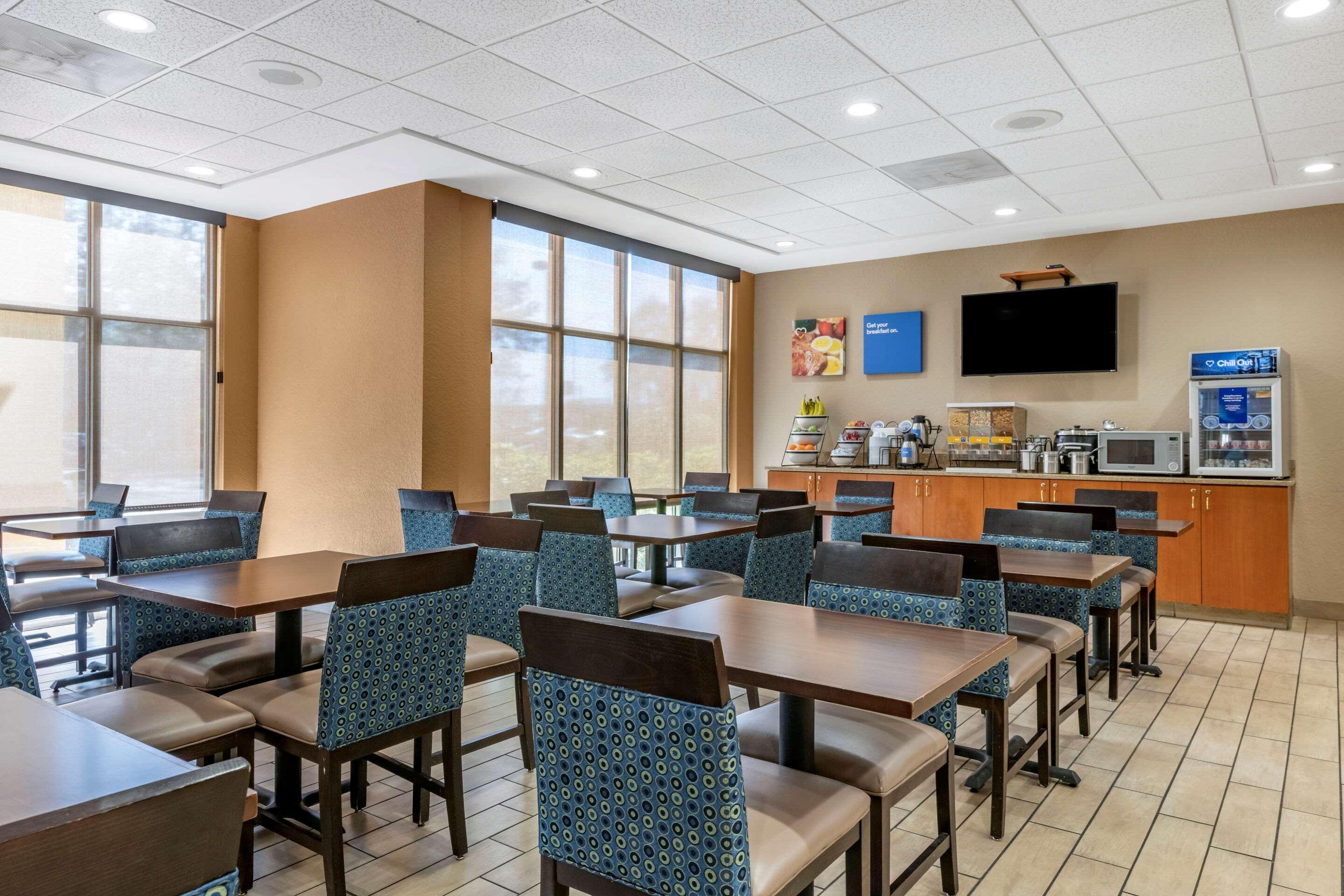 Comfort Inn & Suites Orlando North Sanford Bagian luar foto