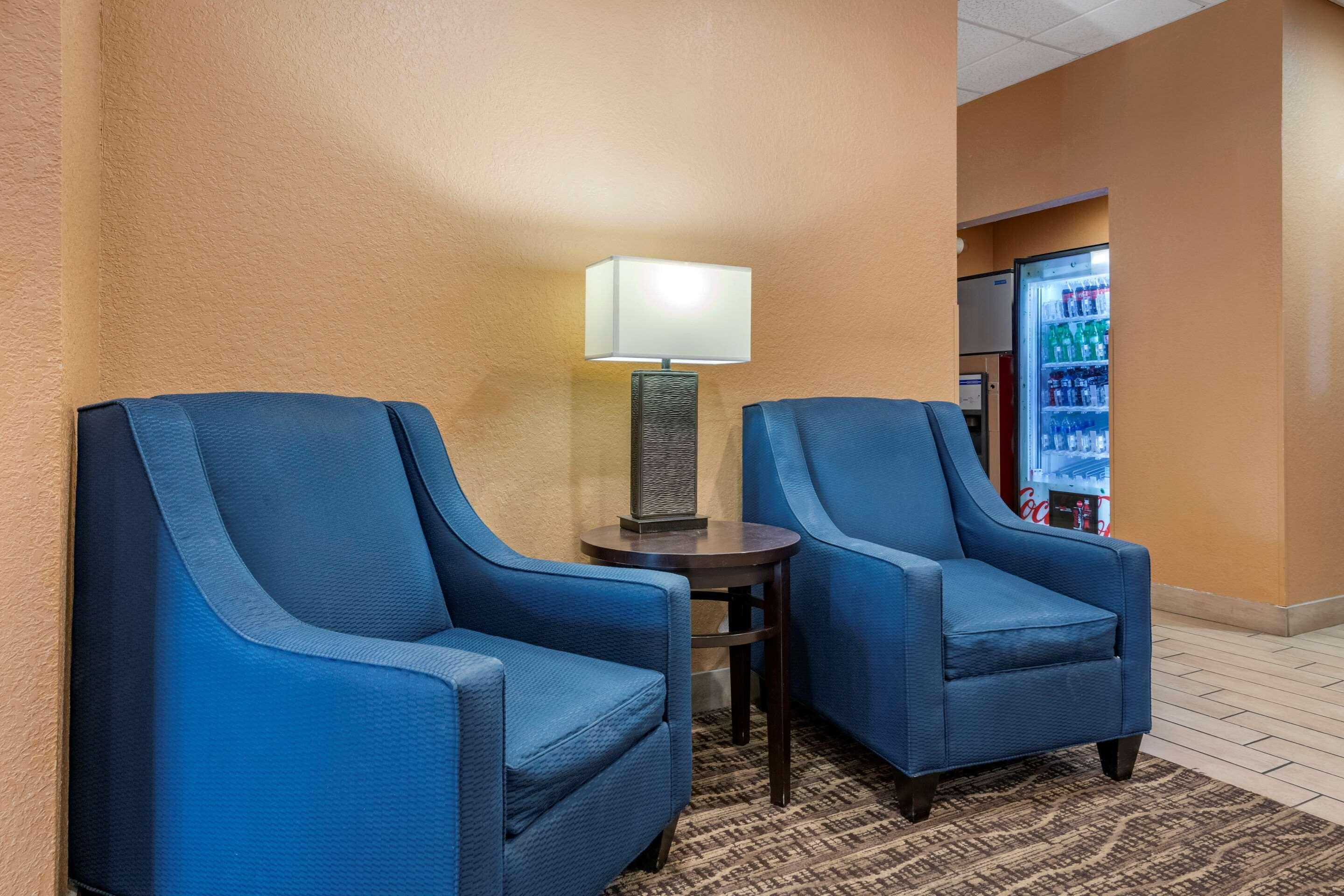 Comfort Inn & Suites Orlando North Sanford Bagian luar foto