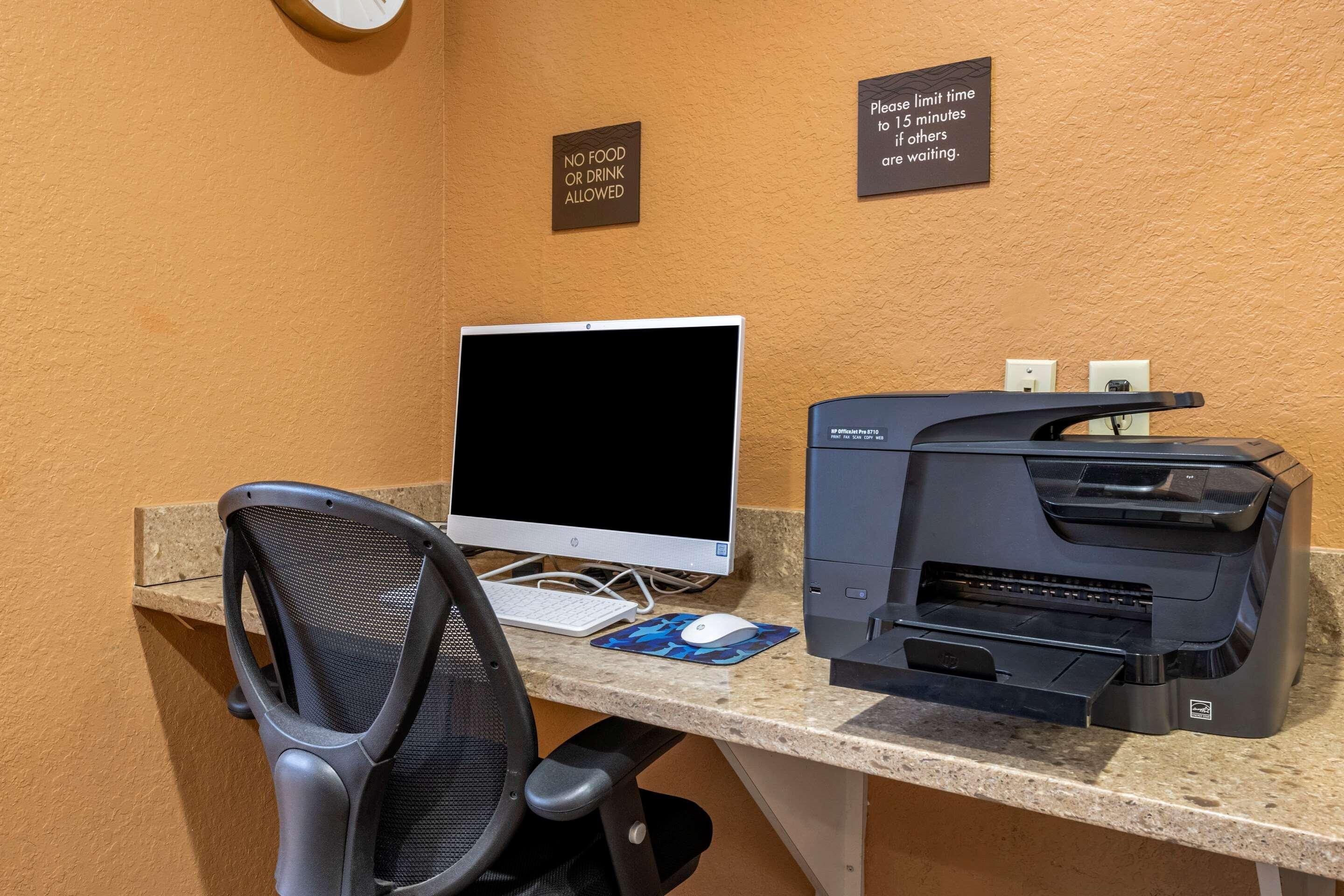Comfort Inn & Suites Orlando North Sanford Bagian luar foto