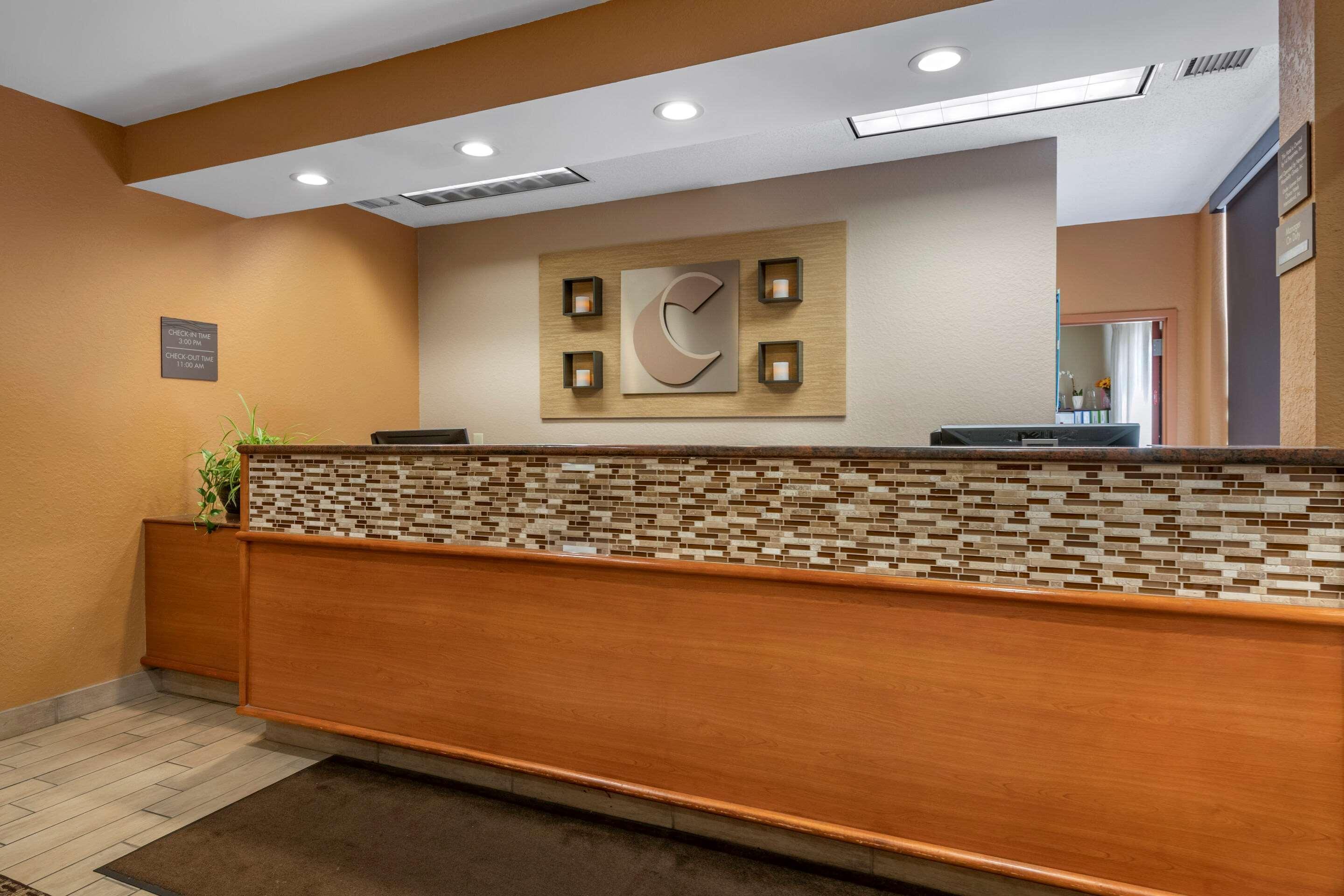 Comfort Inn & Suites Orlando North Sanford Bagian luar foto