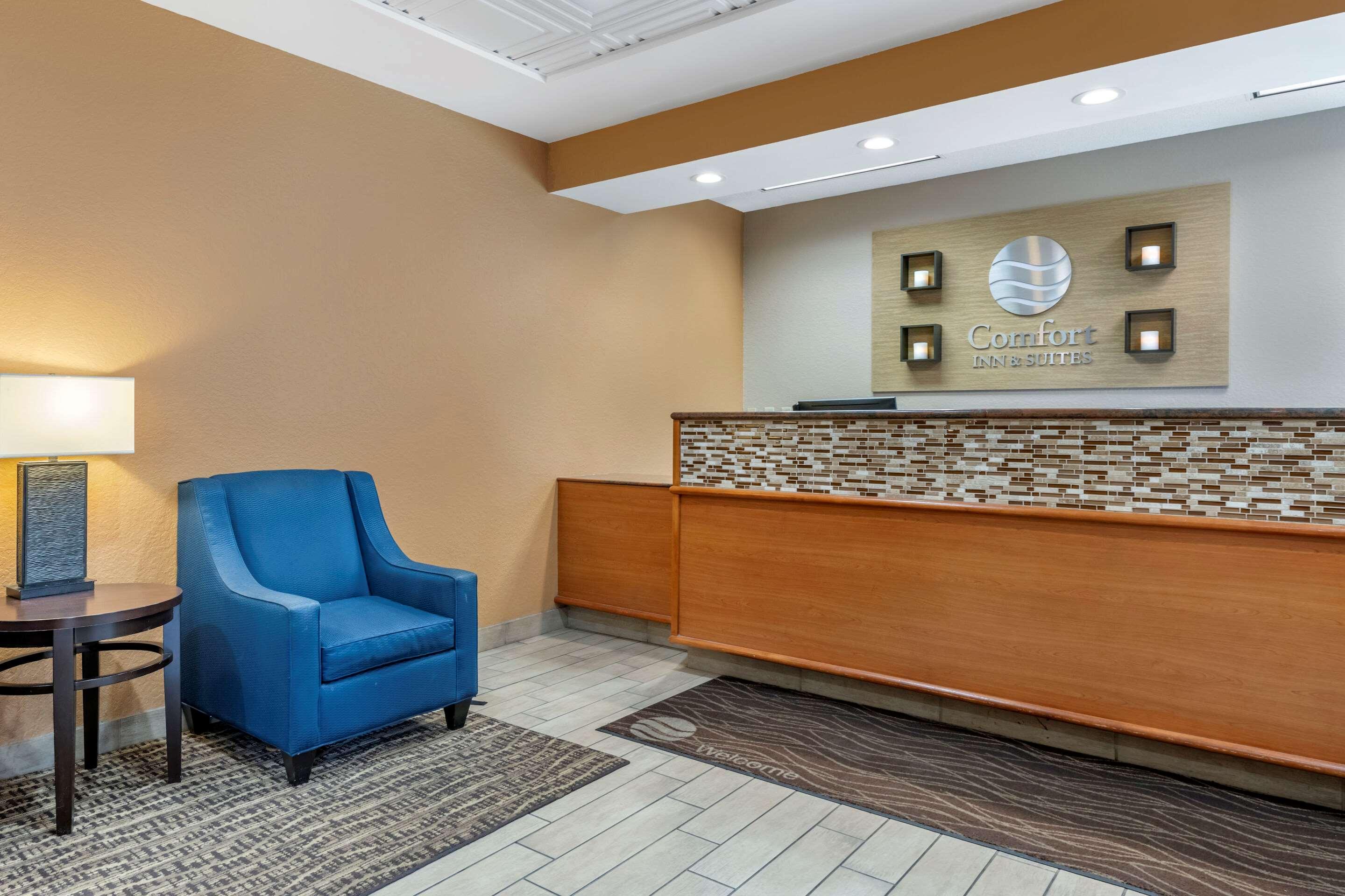 Comfort Inn & Suites Orlando North Sanford Bagian luar foto