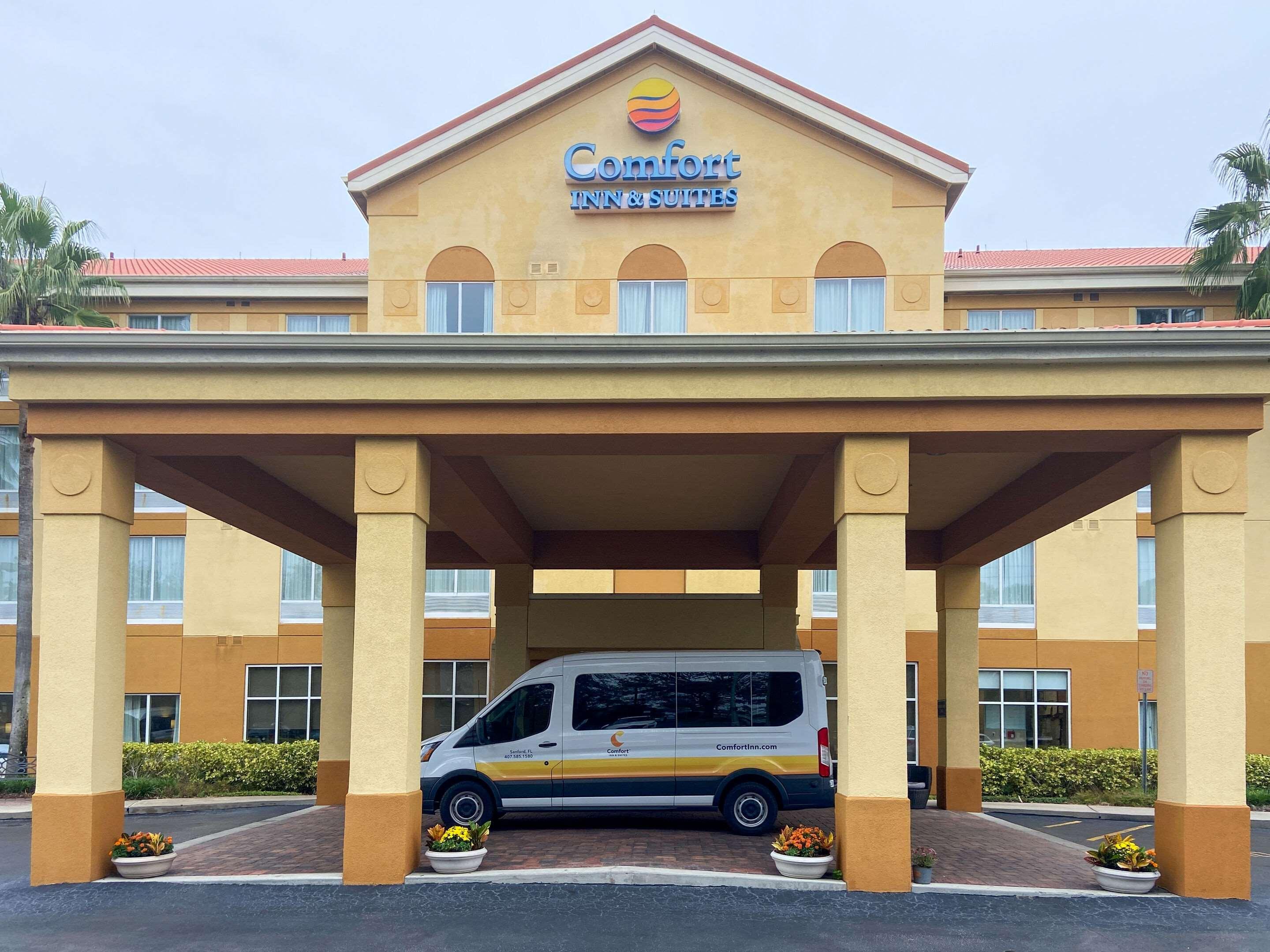 Comfort Inn & Suites Orlando North Sanford Bagian luar foto